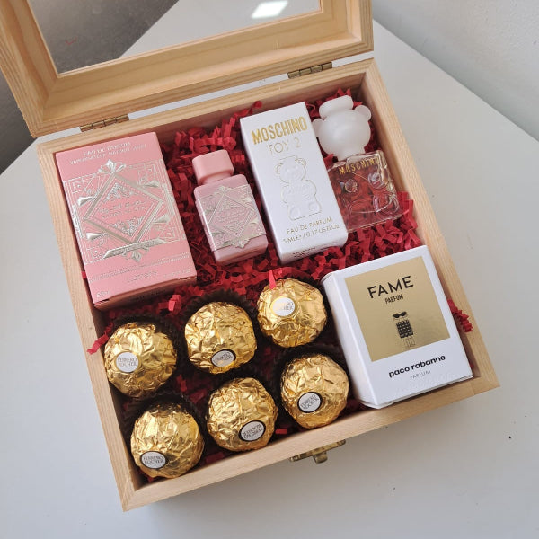 KOKETBOX 015- Premium 3 perfumes Miniatura + Chocolates en cofre de madera