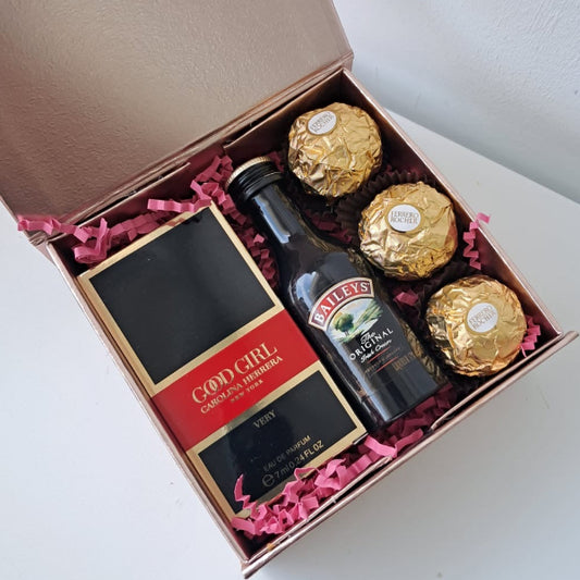 KoketBox Clásica 006-03 Very Good Girl EDP 7ML, Shot de Baileys 50cl y Ferrero Rocher