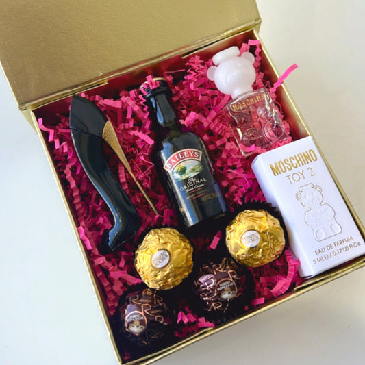 KoketBox Gold 001-03- Moschino Toy 2 5ML  y Good Girl Eau de Parfum 7ML, Shot de Baileys y Ferrero Rocher