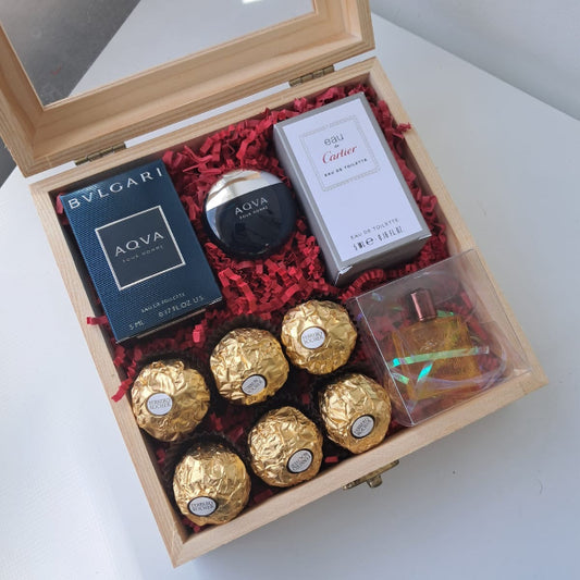 KOKETBOX 015- Premium 3 perfumes  Miniatura + Chocolates en cofre de madera