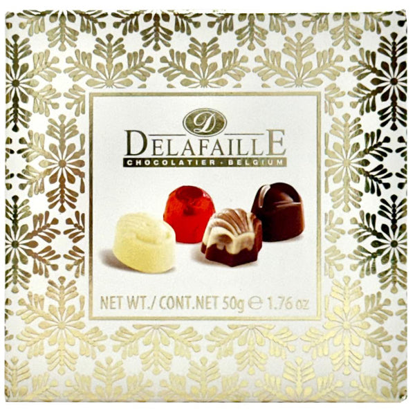 KoketBox - Una miniatura de YARA MOI By Lattafa + Crema Perfumada+ Mini Box Hershey's Kisses  y Chocolates