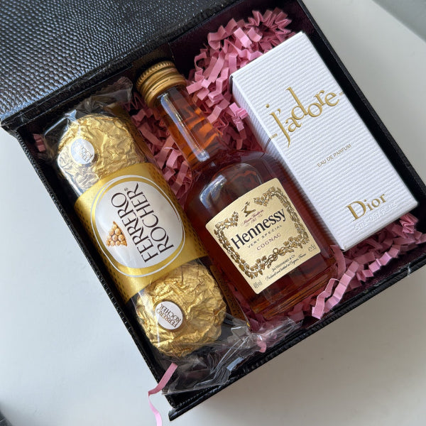 KoketBox Clásica 006-02- J'Adore Eau de Parfum 5ML 0.17 fl Oz, Shot de Hennesy Coñac y Ferrero Rocher - 5ML 0.17 FL OZ