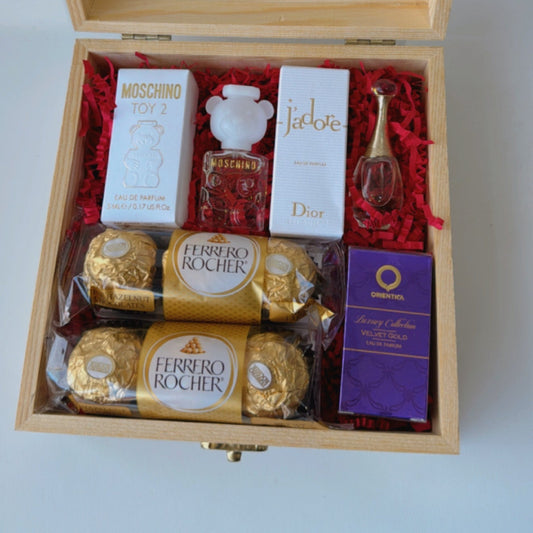 KoketBox Premium 015-02 Toy 2 Moschino 5ML, J´Adore 5ML Velvet Gold 7.5ML y Ferrero Rocher