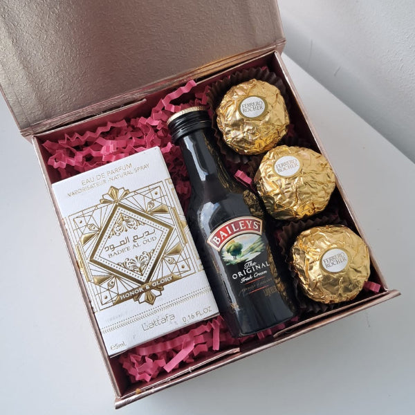 KoketBox Clásica 006-03- BADEE AL OUD HONOR & GLORY, Shot de Baileys 50cl y Ferrero Rocher