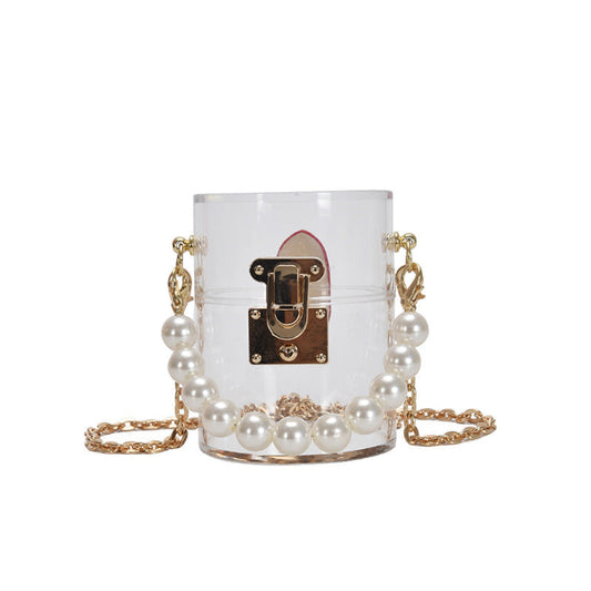 Cartera de Acrilico con cadenita y perlas