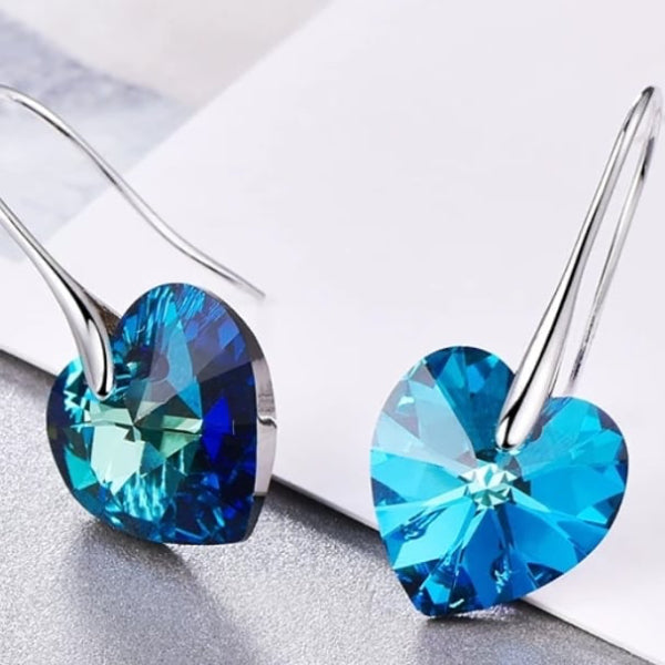 Pendientes de Corazón con Piedras de Zirconia