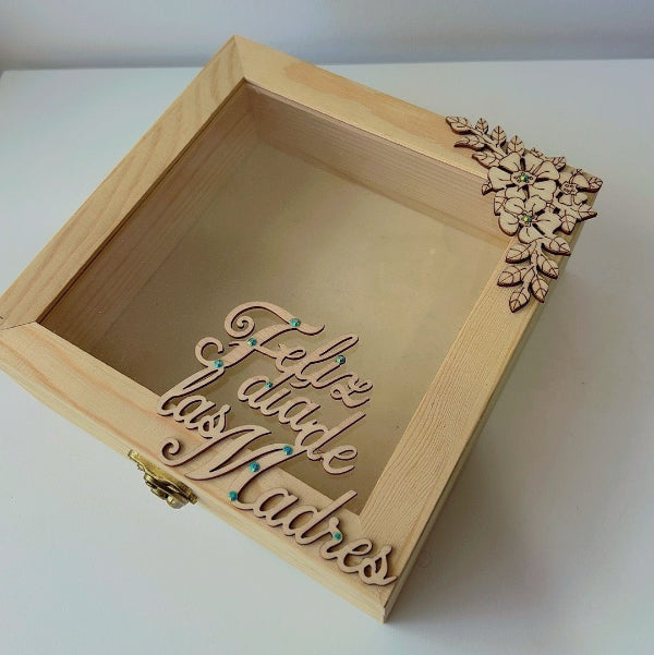 Cofre de Madera con tapa transparente 18x18x7 CM (KOKETBOX )