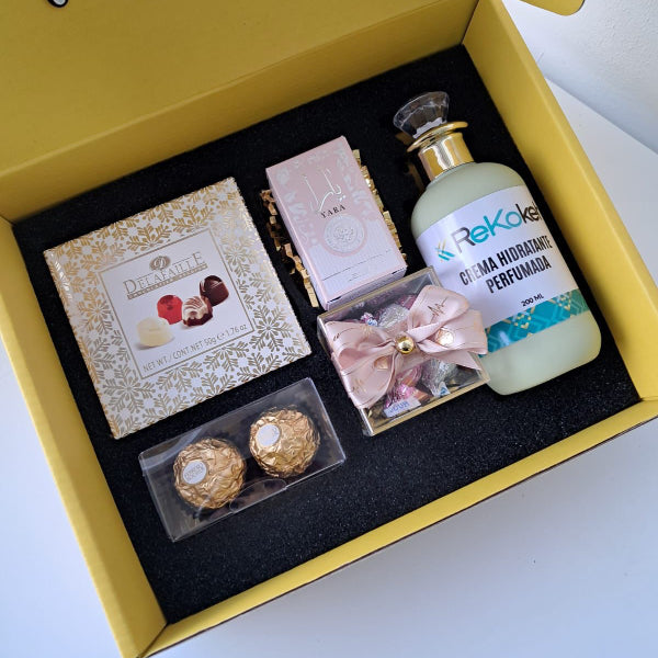 KoketBox - Una miniatura de Yara By Lattafa + Crema Perfumada+ Mini Box Hershey's Kisses  y Chocolates