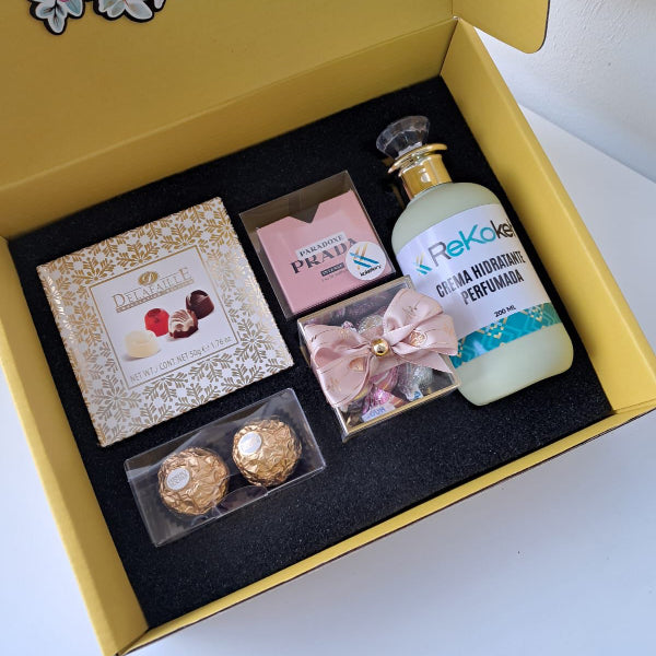 KoketBox - Una miniatura de Paradoxe Virtual Flower By Prada + Crema Perfumada+ Mini Box Hershey's Kisses  y Chocolates