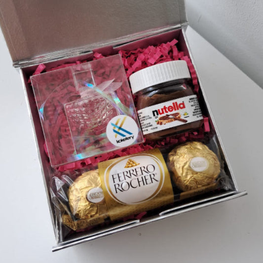 KoketBox 012- Miniatura de La Vie Est Belle Flowers Of Hapiness By LANCÔME, Mini Nutella y Ferrero Rocher