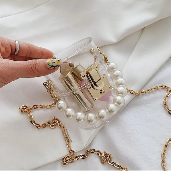 Cartera de Acrilico con cadenita y perlas