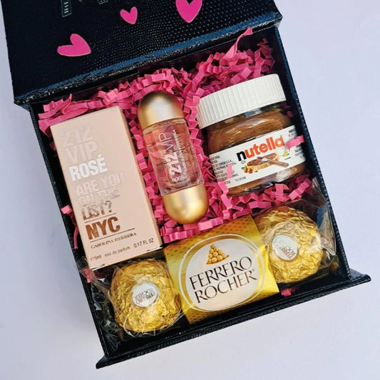 KoketBox 012- Miniatura de 212 VIP ROSÉ By Carolina Herrera, Mini Nutella y Ferrero Rocher