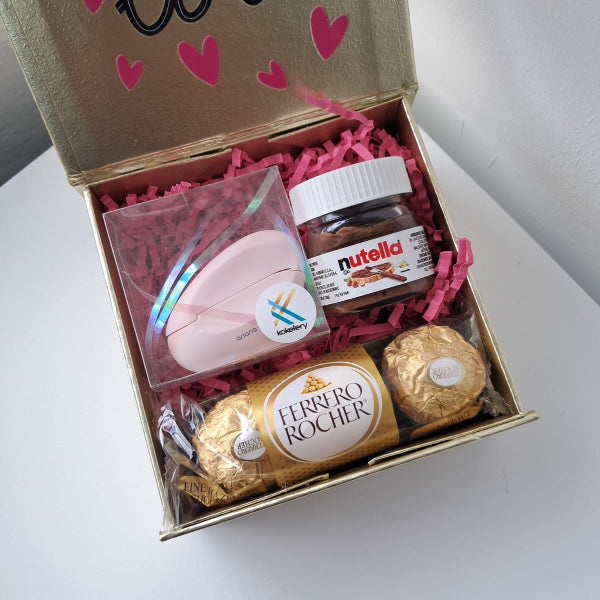 KoketBox 012- Miniatura de Mod Blush Deluxe By Ariana Grande, Mini Nutella y Ferrero Rocher